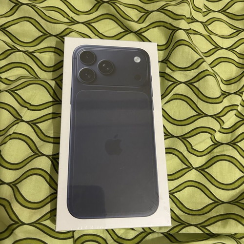 IPhone 17 Pro Max 1 TB new, European version with physical SIM slot