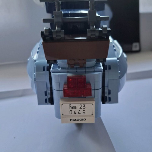 Lego 10298 Icons Vespa 125 like new