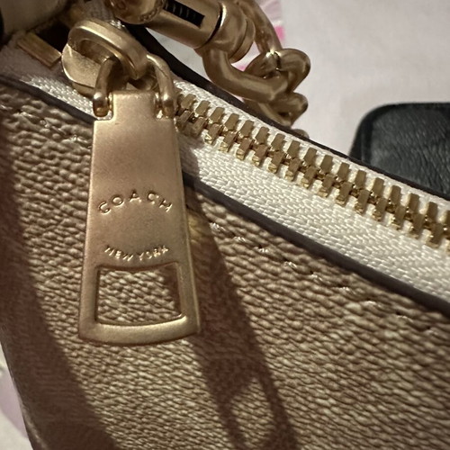 Coach shoulder bag new, beige and white