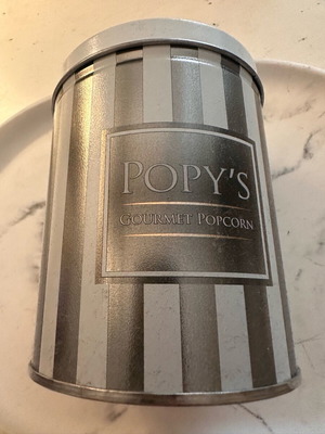 Metal cylindrical box like new, height 12 cm