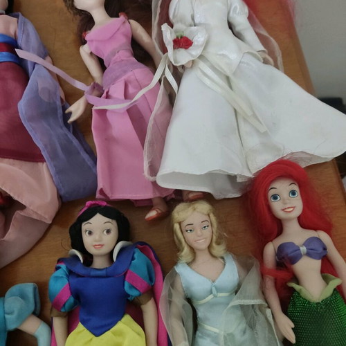 Disney porcelain dolls collection of 15 Deagostini like new