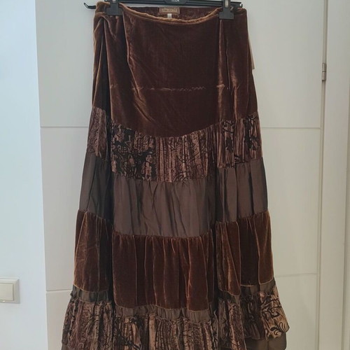 Maxi skirt Chicard new, size 48, brown velvet boho design