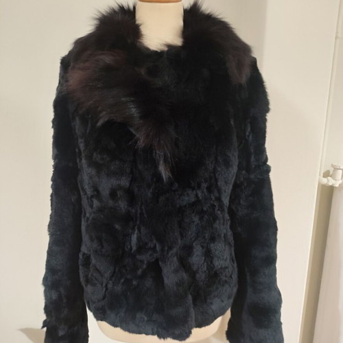 Conbipel short rabbit fur coat like new, black