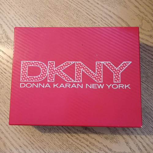 DKNY packaging box used, silver with fuchsia lid
