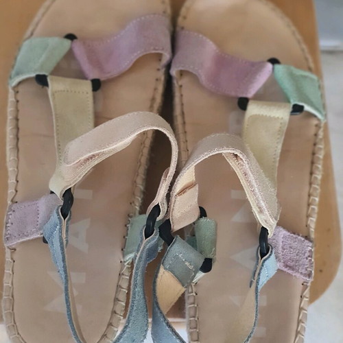 Leather sandals size 40 made in Spain like new, colorful, anatomical