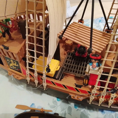 Playmobil 3750 v2 Pirate Ship like new, rare edition 1990