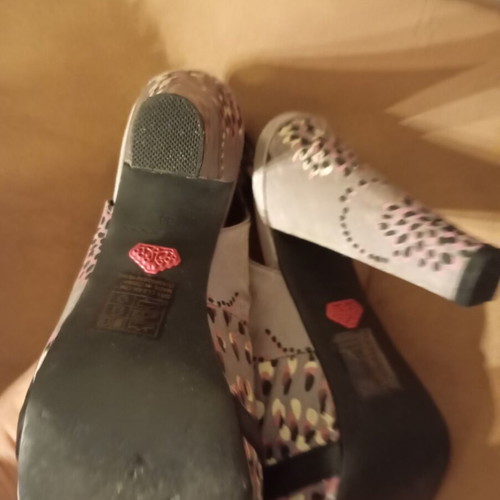 Fornarina leather sandals size 38 like new, multicolor