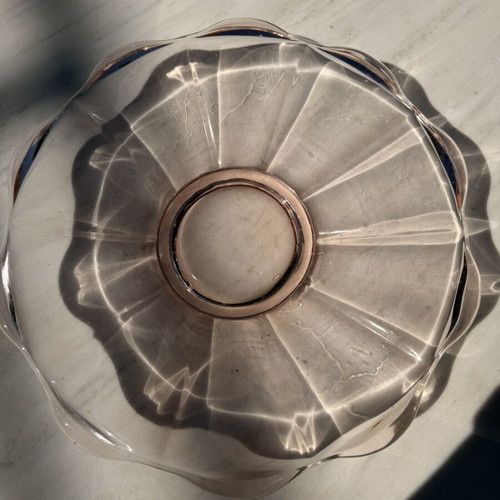 Vintage pink depression glass fruit bowl like new