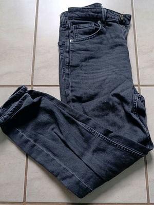 Bershka black women's jeans, like new, mom fit, size S