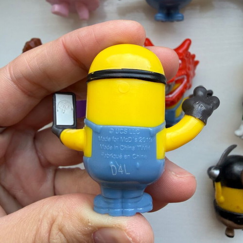 McDonald’s Happy Meal Minions 2019 figures used, pack of 8