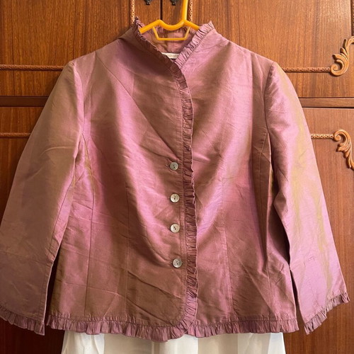 Short jacket 100% silk Italian size L like new