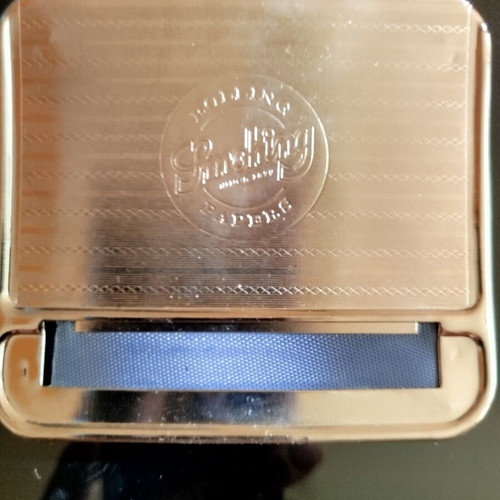 Metal cigarette rolling box new with machine and papers