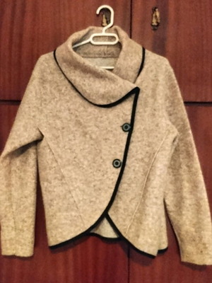 Wool cardigan women's XL like new, beige-brown with black details
