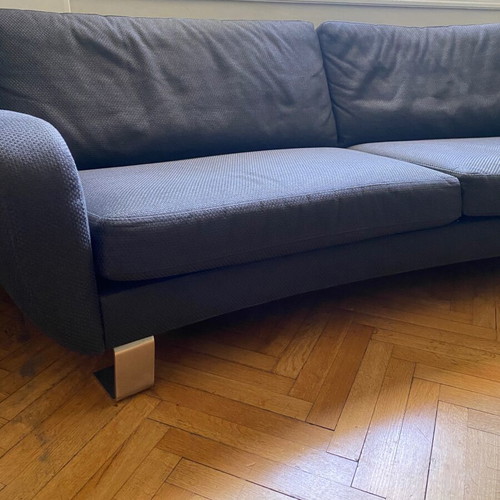 Sofa four-seater like new, black fabric, metal legs