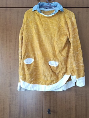 Blouse like new, orange, with denim collar, size M