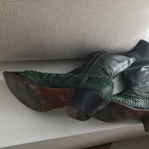 Green leather boots used, size 36.5