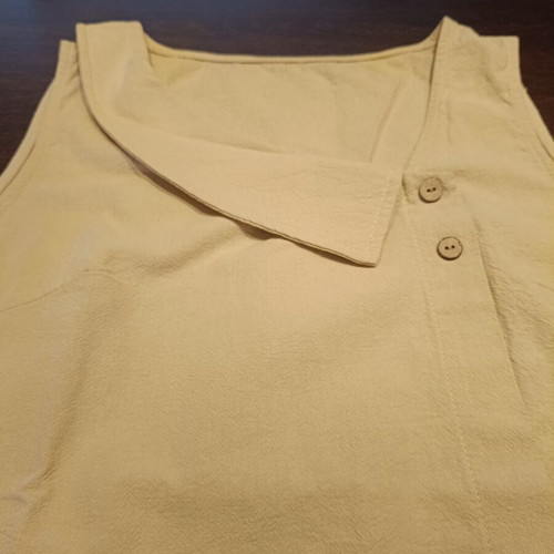 Beige T-shirt like new, size M