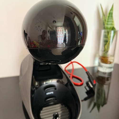 Nescafé Dolce Gusto coffee maker new