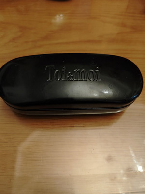 Toi&moi glasses case used, black