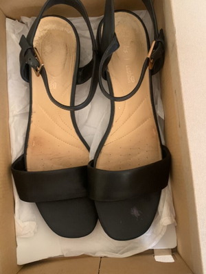 Clarks sandals 39.5 used, black, genuine leather