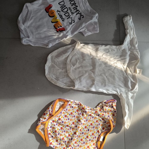 Baby bodysuits, set of 3