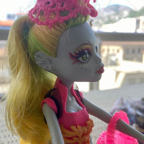 Monster High Freaky Fusion Lagoonafire doll used with diary and accessories