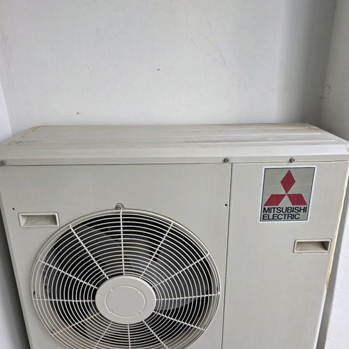 Mitsubishi 24000btu air conditioner used