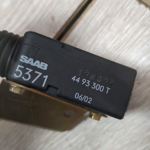 Motor for SAAB 93 coupe fuel cap used, 449300T