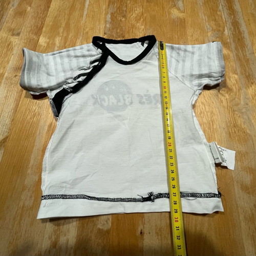 Yellowsub t-shirt set 6/9 with mandarino shorts 74-9m and Minene hat like new