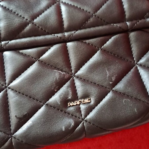 Parfois shoulder bag black like new with a flaw
