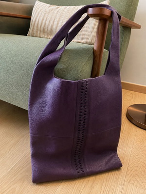 Park House shoulder bag like new, burgundy color
