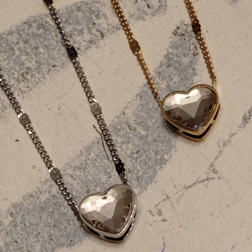 Gold stainless steel necklace with heart pendant and crystal, new