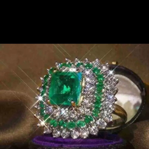 Art Deco women's ring new with 18k gold plating and green white zirconia