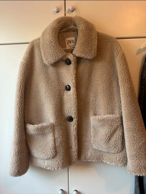 Zara women's shearling jacket used, beige, size L