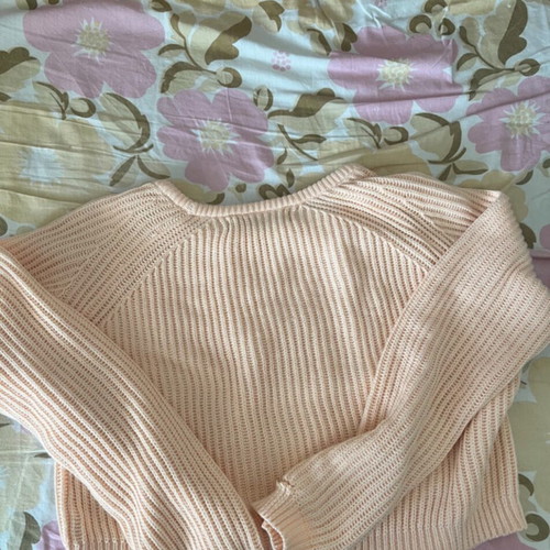 Pullover like new, comfortable, size large to extra large
