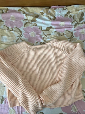 Pullover like new, comfortable, size large to extra large