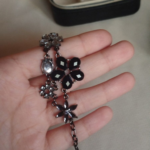 Avon women's bracelet with black and silver-grey stones, anthracite chain