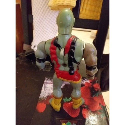 Mummra LJN Thundercats figure used, hand movement works
