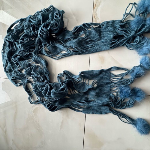 Scarf like new blue