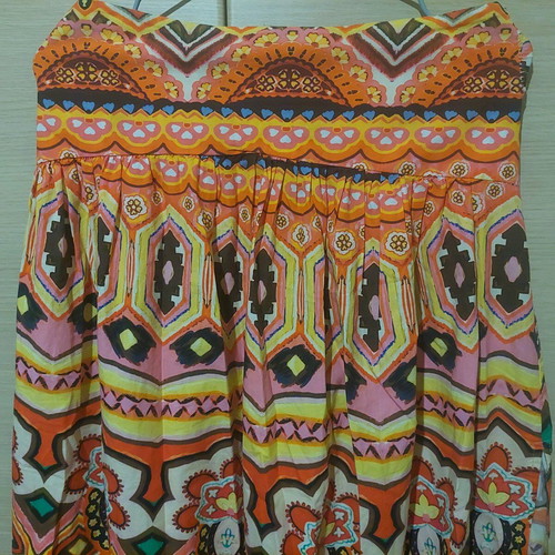 Vintage midi colorful skirt with rips like new, size Medium/Large