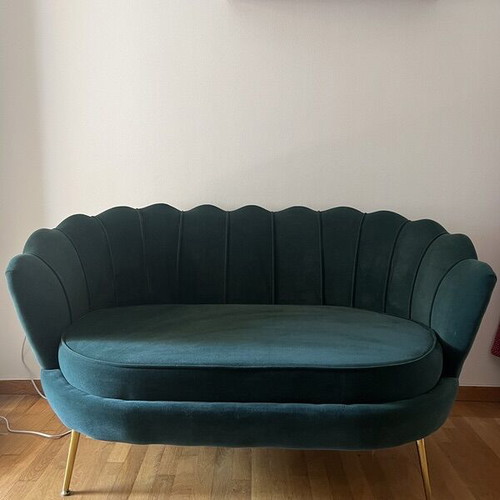Houston 827 velvet sofa dark green like new