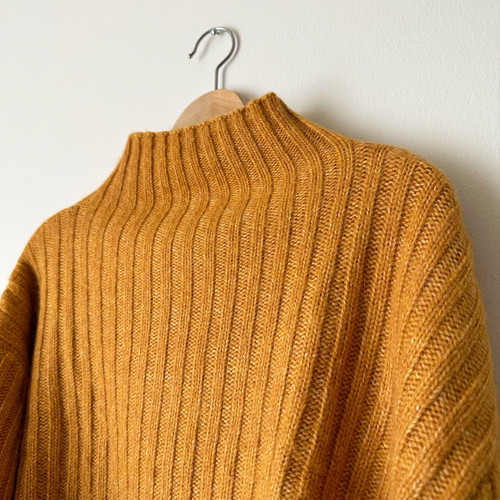 & Other Stories cableknit sweater used, orange, size S