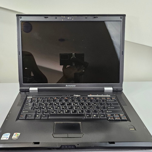 Lenovo 3000 N100 laptop used with screen damage, no charger