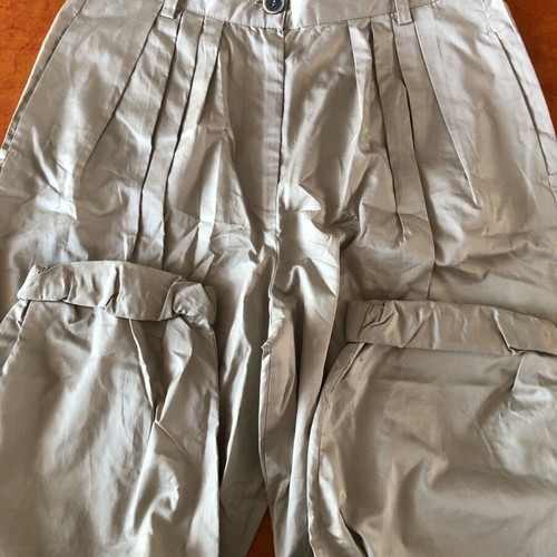 Branded women's pants like new, size 42