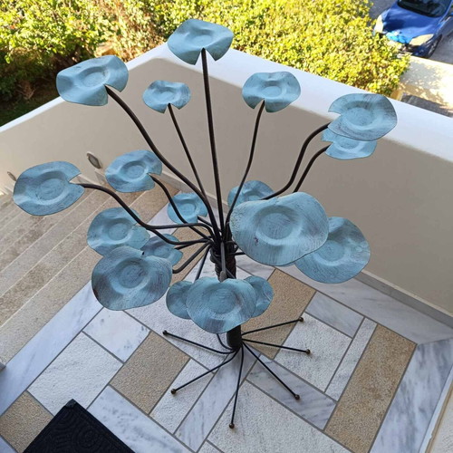 Modern floor decorative made of solid iron, new
