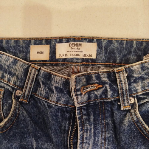 Mom Jeans Bershka vintage distressed, like new, blue