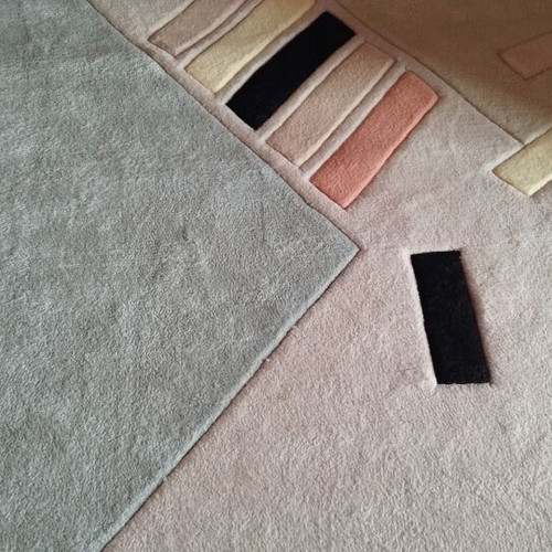Rug like new with modern design 2.30x1.70