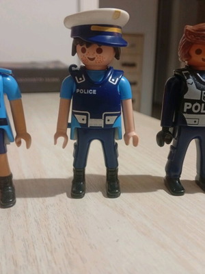 Playmobil police vintage figures used, set of 3