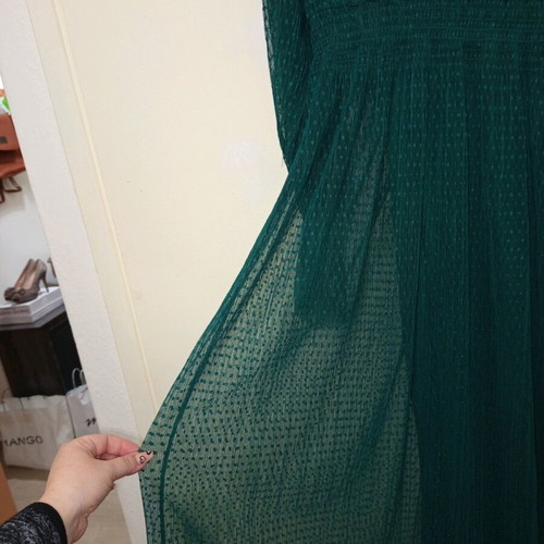 Zara dress like new in emerald color, size small
