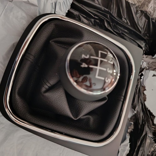 VW Gear Shift Knob for Golf V/VI/Plus and Jetta, new